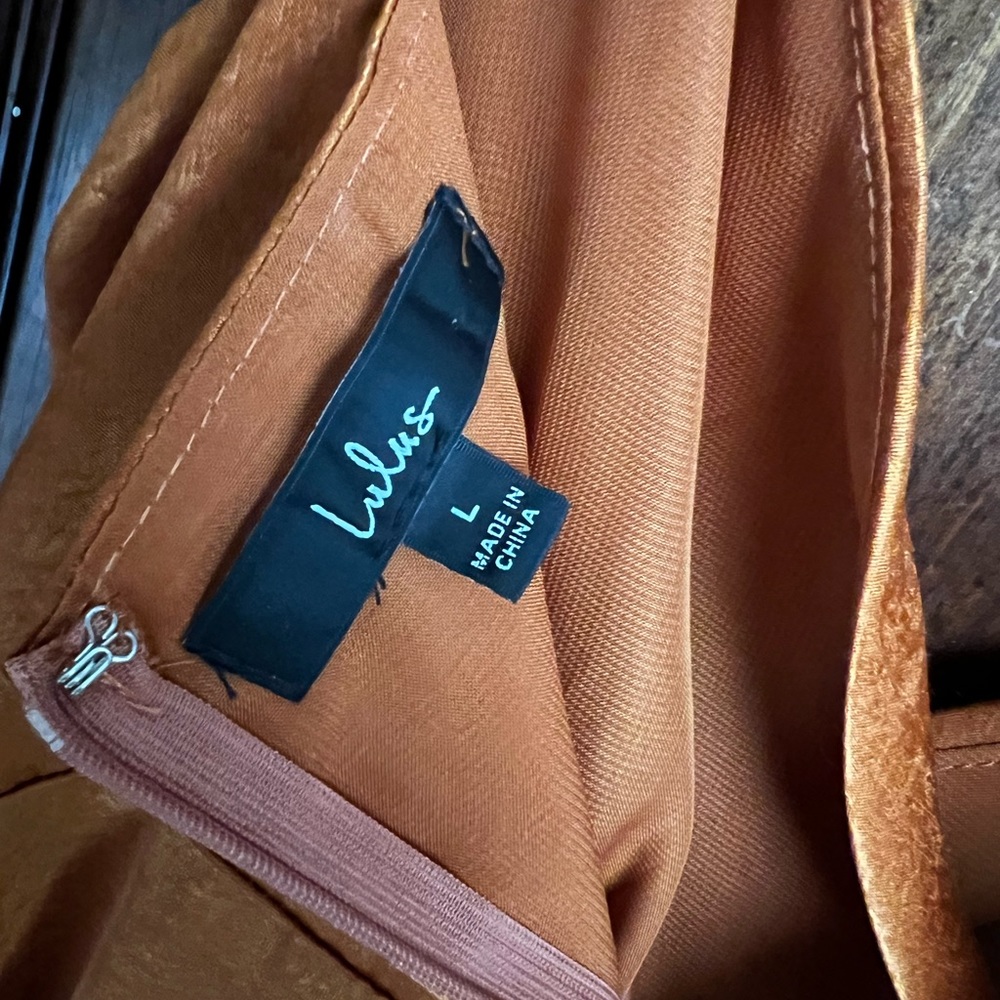 Lulu dress size large - Picture 4 of 5